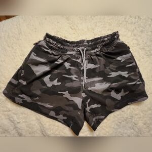 ATHLETA GIRL CAMO ATHLETIC SHORTS Girl's Sz XXL 16